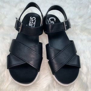 Circus by Sam Edelman Narcissa Flat Sandals, SZ 8